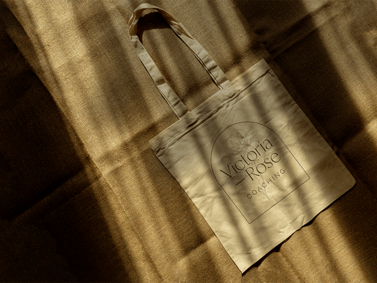 VR tote